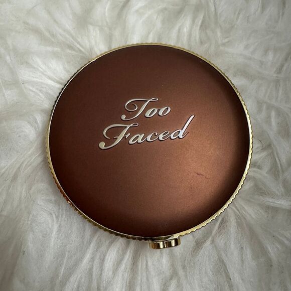 Too Faced Chocolate Soleil Bronzer - Picture 2 of 5